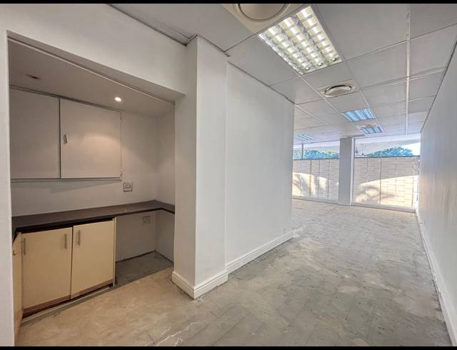 76M² RETAIL TO LET IN DURBANVILLE CENTRAL